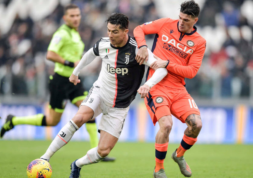 Juventus 3-1 Udinese: Ronaldo lập c&uacute; đ&uacute;p, đưa L&atilde;o phu nh&acirc;n l&ecirc;n ng&ocirc;i đầu