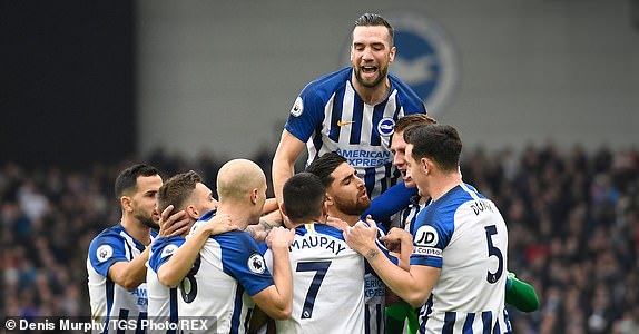 Cầu thủ ch&acirc;u &Aacute; tỏa s&aacute;ng, Brighton đả bại Bourneouth