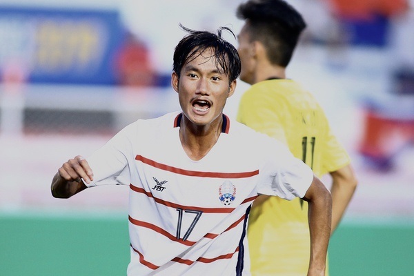 U22 Campuchia 3-1 U22 Malaysia: Hẹn U22 Việt Nam ở b&aacute;n kết