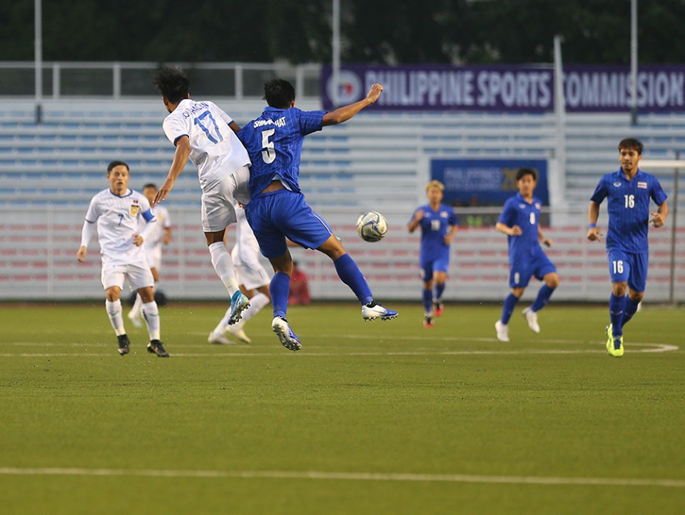 U22 L&agrave;o 0-2 U22 Th&aacute;i Lan: Suphanat tỏa s&aacute;ng, Voi chiến thắng nhọc ph&uacute;t cuối