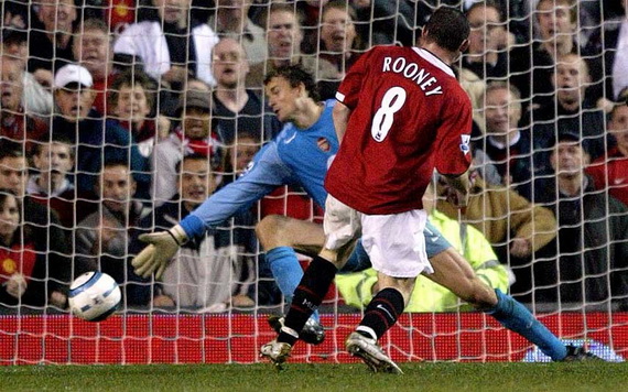 Lịch sử đối đầu Arsenal vs MU: 5 trận cầu si&ecirc;u kịch t&iacute;nh