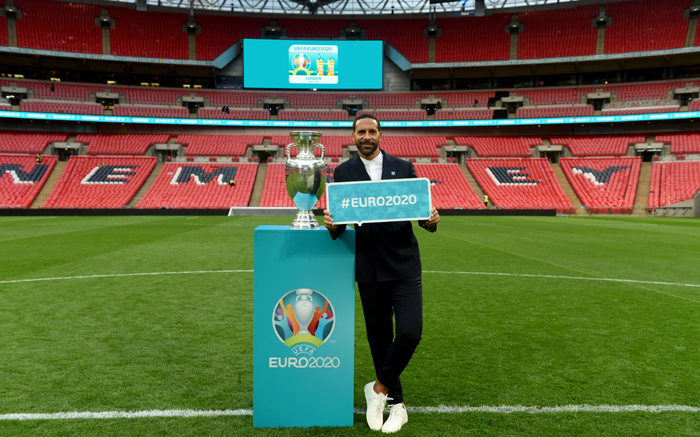 Những giải b&oacute;ng đ&aacute; quốc tế đ&aacute;ng xem trong năm 2020: S&ocirc;i động VCK EURO