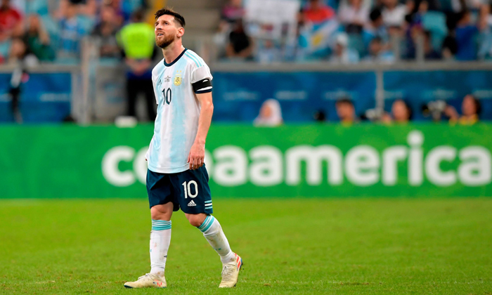 Nh&igrave;n lại những sự kiện nổi bật của b&oacute;ng đ&aacute; thế giới 2019: Messi lại lỡ hẹn với Copa America