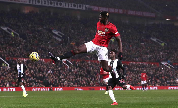 Burnley vs MU (2h45 29/12): Thổi lửa v&agrave;o Top 4