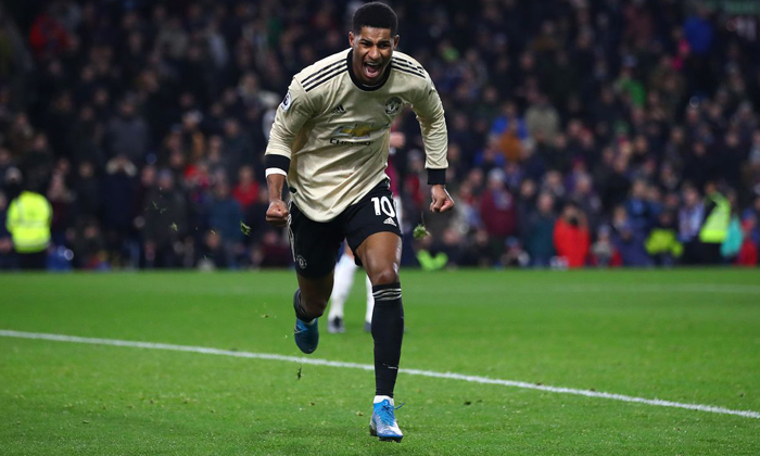 Burnley 0-2 MU: Tạm biệt Robin Hood