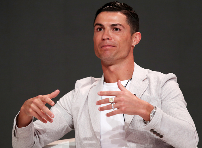 Cristiano Ronaldo l&agrave;m g&igrave; sau khi giải nghệ?