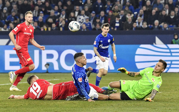 Schalke vs Union Berlin (23h 18/10): Ho&agrave;ng đế kh&ocirc;ng ngai