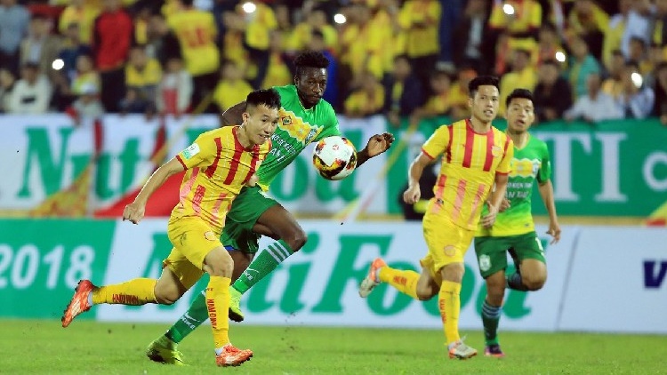 Quảng Nam vs Nam Định, 17h ng&agrave;y 20/10: Nhen nh&oacute;m hy vọng