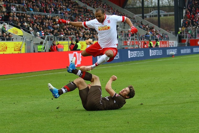 Jahn Regensburg vs Karlsruher, 18h00 ng&agrave;y 3/10: Kh&oacute; cho kh&aacute;ch