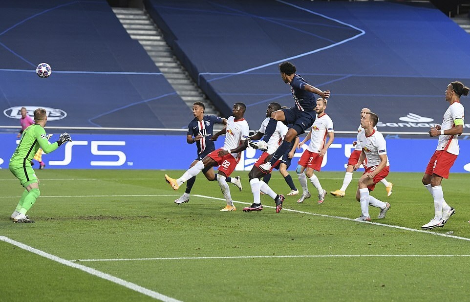 Man United vs RB Leipzig (3h 29/10): Nh&agrave; h&aacute;t đợi tin vui