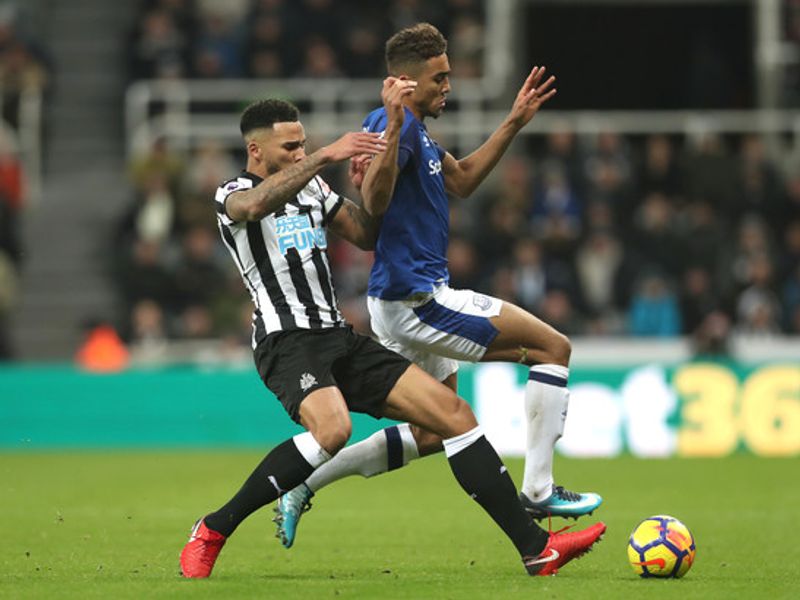 Newcastle vs Everton (21h 1/11): Ng&ocirc;i đầu lung lay