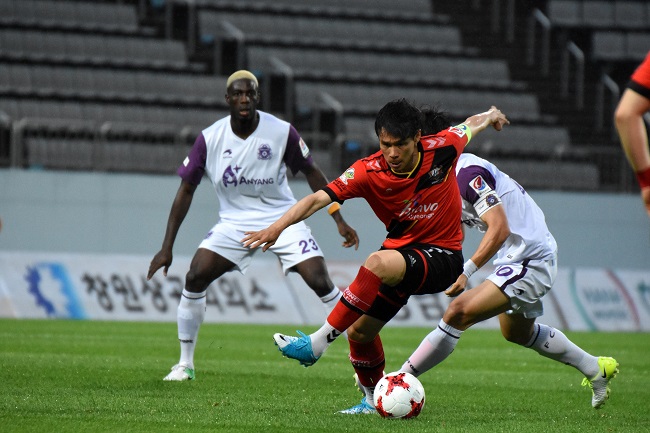 Gyeongnam FC vs FC Anyang, 11h30 ng&agrave;y 10/10: V&agrave;o Top 4