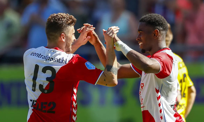 Utrecht vs Heerenveen, 1h ng&agrave;y 3/10: Chặn đứng hiện tượng?