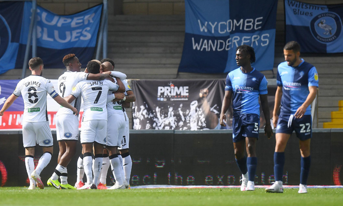 Coventry vs Swansea, 1h45 ng&agrave;y 21/10: Kh&oacute; cản Thi&ecirc;n nga