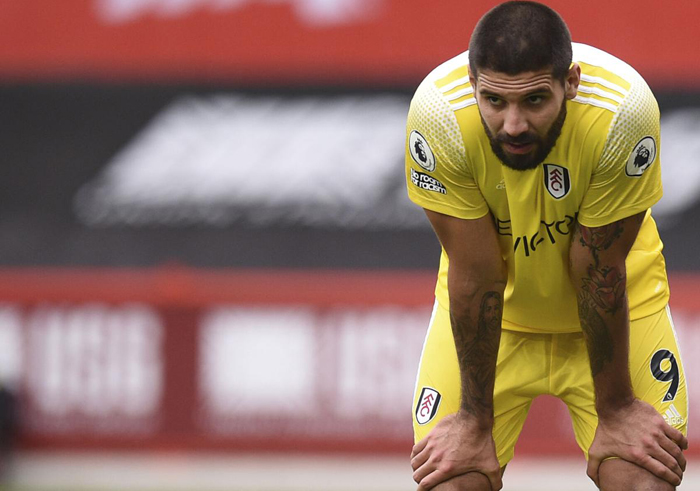 Fulham vs Crystal Palace (21h 24/10): Lối tho&aacute;t n&agrave;o cho t&acirc;n binh?