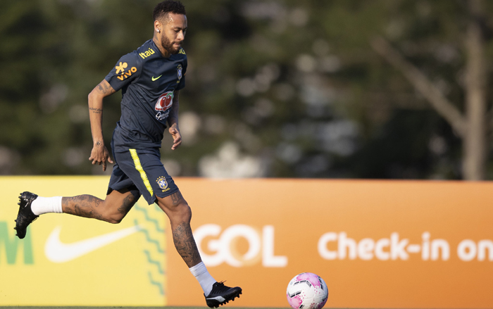 Brazil vs Bolivia (7h30 10/10): K&eacute;o d&agrave;i &aacute;c mộng