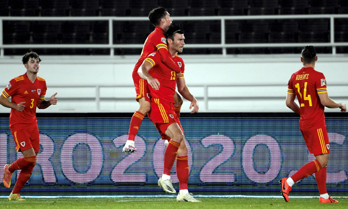 CH Ireland vs Wales (20h 11/10): Oan gia ng&otilde; hẹp