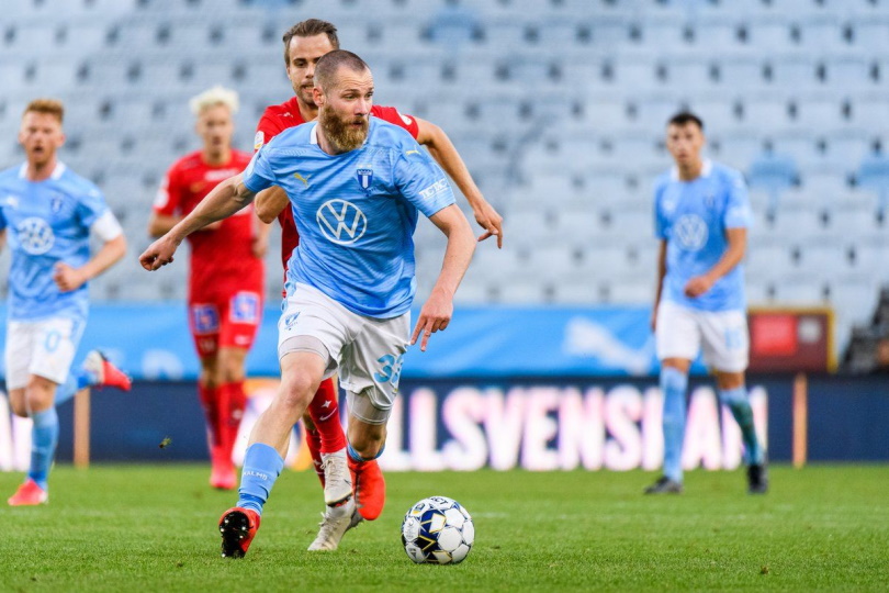 Helsingborg vs Malmo, 1h ng&agrave;y 3/11: Chạm một tay v&agrave;o c&uacute;p bạc