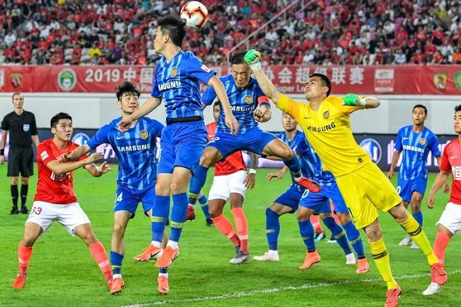 Guangzhou Evergrande vs Jiangsu Suning, 18h35 ng&agrave;y 12/11: L&ecirc;n ng&ocirc;i