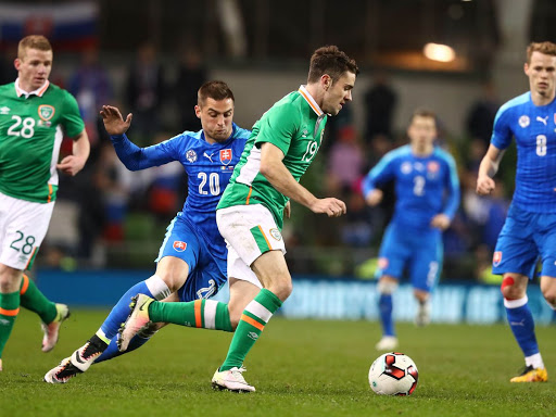 Bắc Ireland vs Slovakia (2h45 13/11): V&eacute; cho chủ nh&agrave;