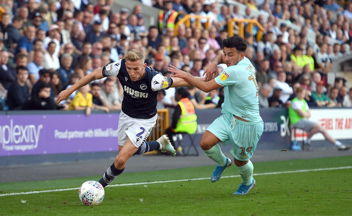 Wycombe vs Huddersfield, 2h ng&agrave;y 25/11: Chủ nh&agrave; ph&aacute; dớp