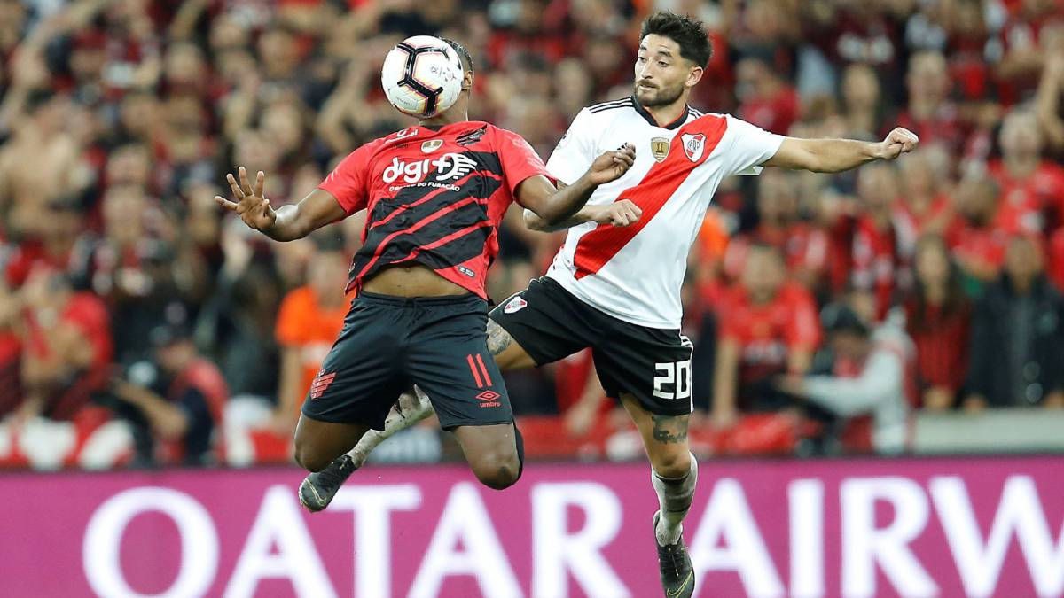 Athletico PR vs River Plate, 5h15 ng&agrave;y 25/11: Kh&aacute;ch hưởng lợi