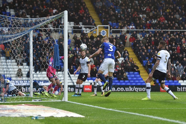 Luton Town vs Birmingham, 2h00 ng&agrave;y 25/11: Phong độ sa s&uacute;t