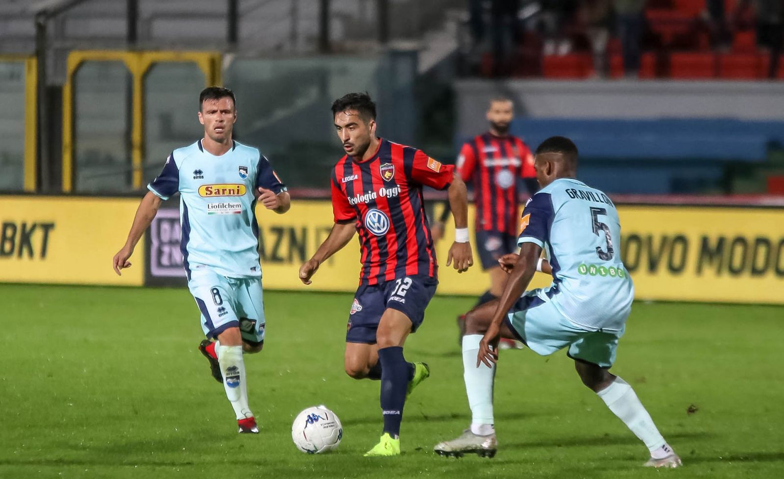 Parma vs Cosenza, 20h30 ng&agrave;y 25/11: Giữ sức