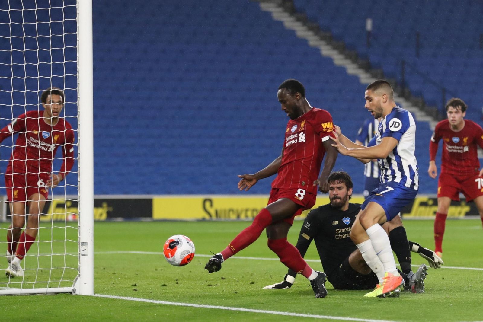 Brighton vs Liverpool (19h30 28/11): Tr&uacute;t giận