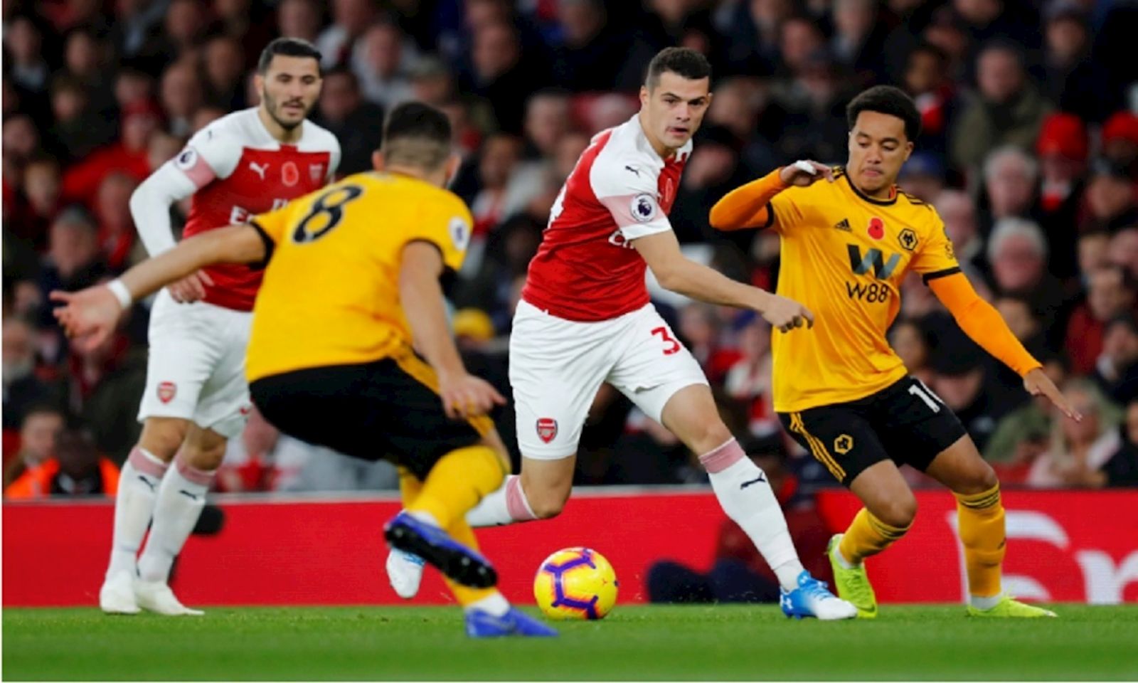 Arsenal vs Wolves (2h15 30/11): C&ocirc;ng c&ugrave;n
