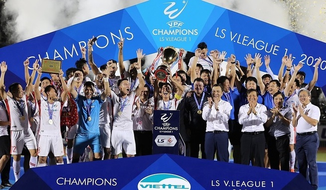 Ch&ugrave;m ảnh Viettel v&ocirc; địch V-League 2020 tr&ecirc;n s&acirc;n Thống Nhất