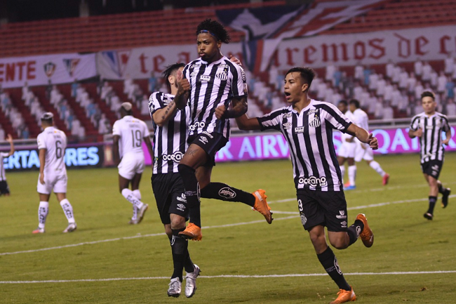 Santos vs LDU Quito, 5h15 ng&agrave;y 2/12: Kh&ocirc;ng c&oacute; hy vọng cho kh&aacute;ch