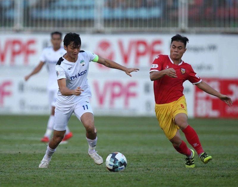 HAGL vs Hồng Lĩnh H&agrave; Tĩnh, 17h ng&agrave;y 7/11: Vớt v&aacute;t niềm tin