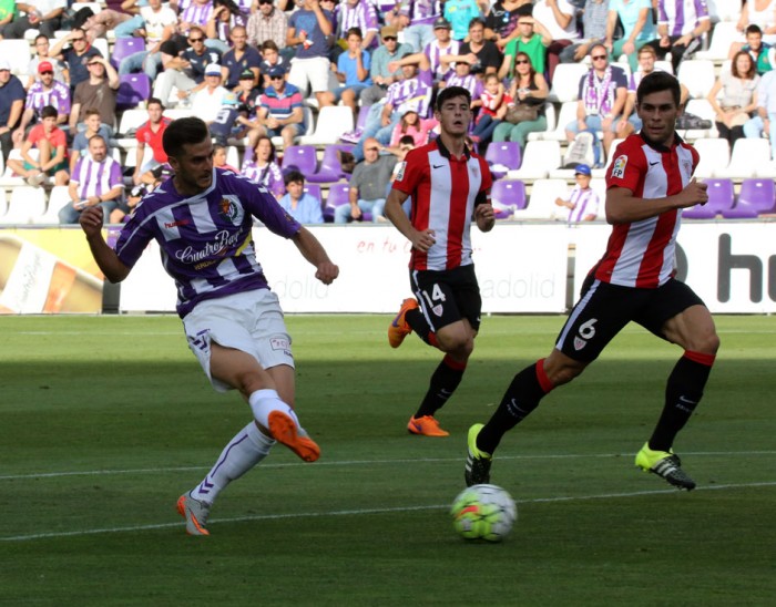 Valladolid vs Bilbao (0h30 9/11): Kh&aacute;ch mất điểm tựa