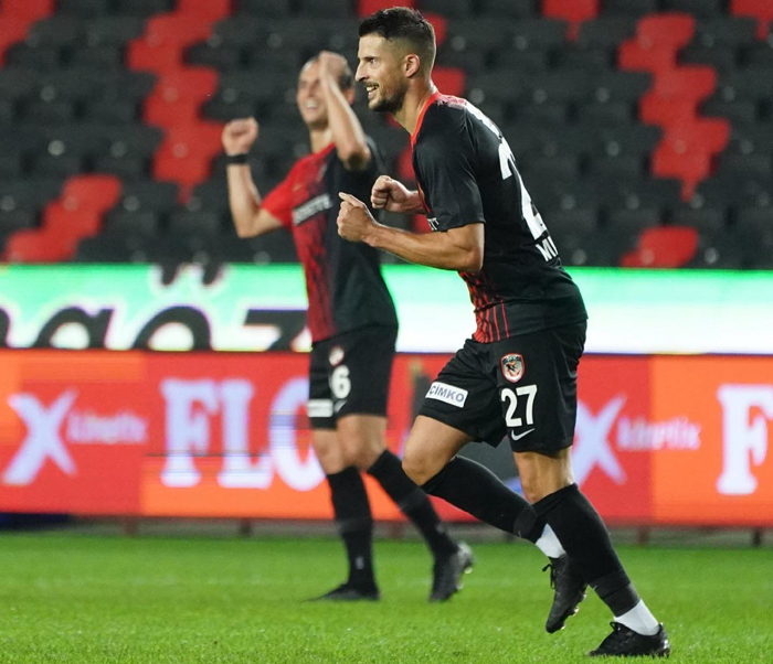 Denizlispor vs Gazisehir Gaziantep, 20h ng&agrave;y 21/11: Kh&aacute;ch c&oacute; qu&agrave;?