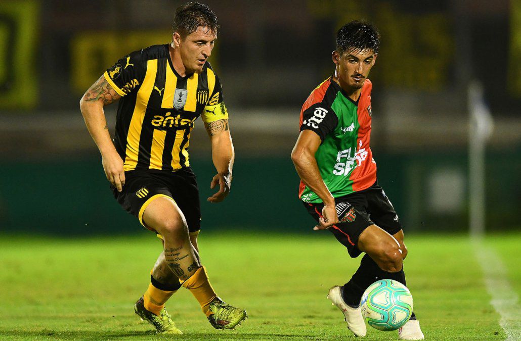 Penarol vs Boston River, 6h15 ng&agrave;y 15/11: Giải hạn cơn kh&aacute;t điểm