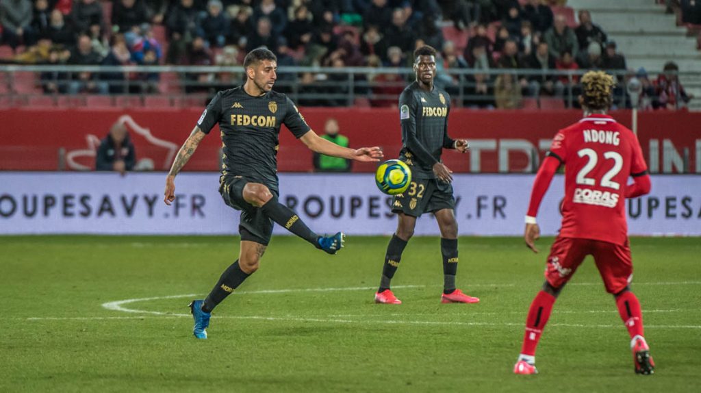 Dijon vs Monaco (21h 20/12): Đ&aacute;y bảng v&ugrave;ng l&ecirc;n