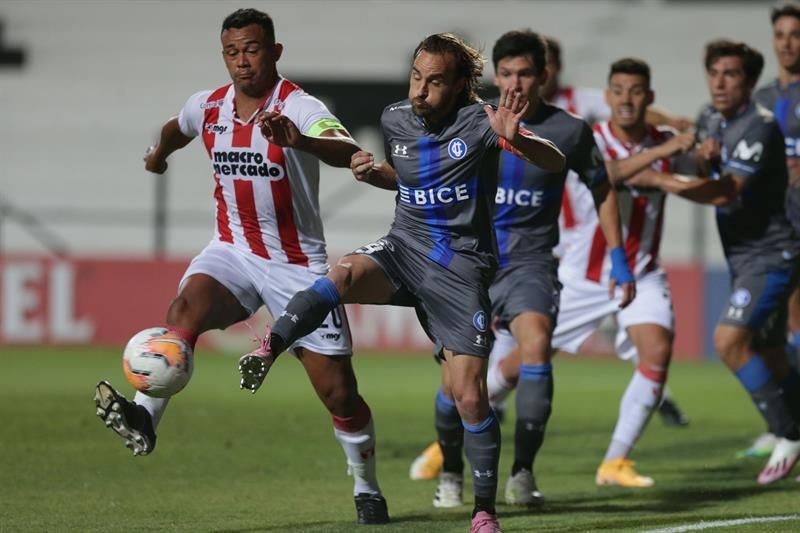 Universidad Catolica vs CA River Plate, 7h30 ng&agrave;y 4/12: V&eacute; đ&atilde; c&oacute; chủ