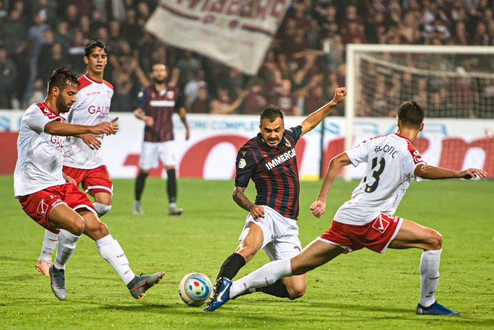 Empoli vs Reggiana, 3h ng&agrave;y 23/12: Ng&ocirc;i đầu lung lay