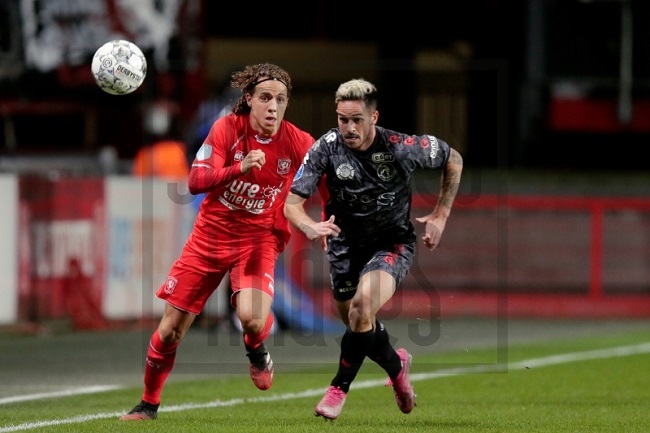 Twente vs Sparta Rotterdam, 3h00 ng&agrave;y 23/12: B&aacute;m đuổi tốp đầu