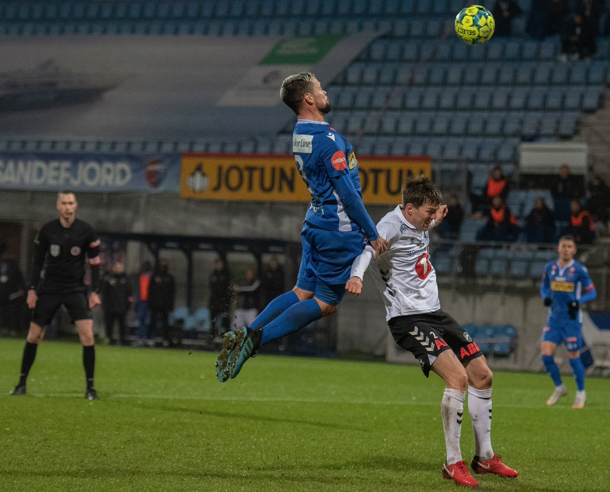 Sandefjord vs Rosenborg, 0h ng&agrave;y 23/12: Nu&ocirc;i mộng top 3