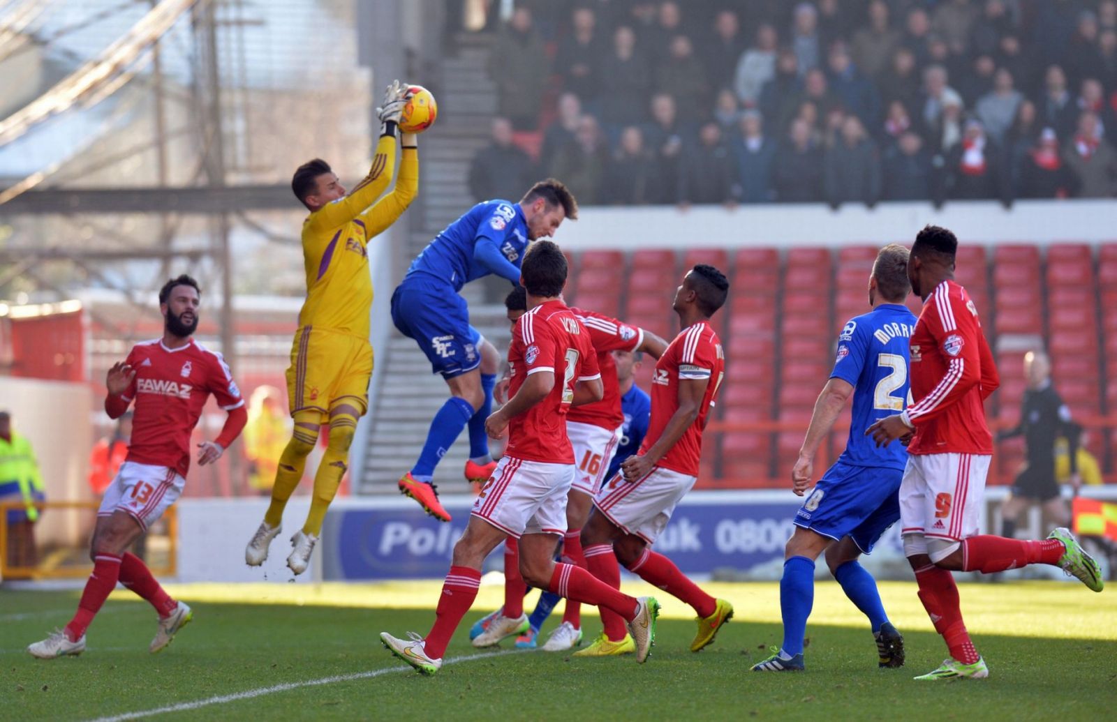 Nottingham Forest vs Birmingham, 22h ng&agrave;y 26/12: T&igrave;m lại bầu trời
