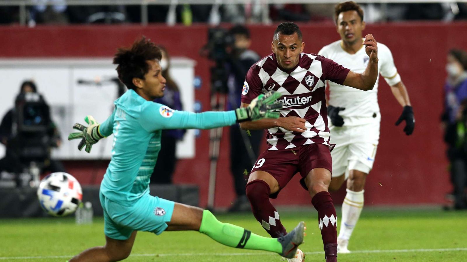 Vissel Kobe vs Suwon Bluewings, 20h ng&agrave;y 4/12: L&aacute;ch qua khe cửa hẹp