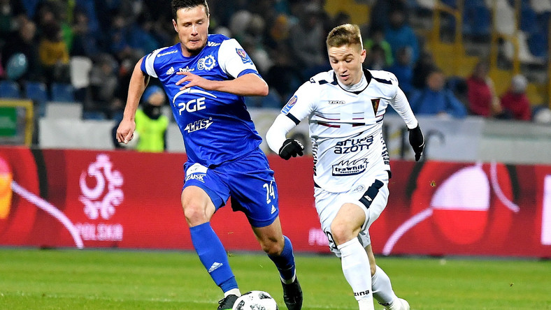 Pogon Szczecin vs Stal Mielec, 0h ng&agrave;y 8/12: Kh&aacute;ch ch&igrave;m đ&aacute;y
