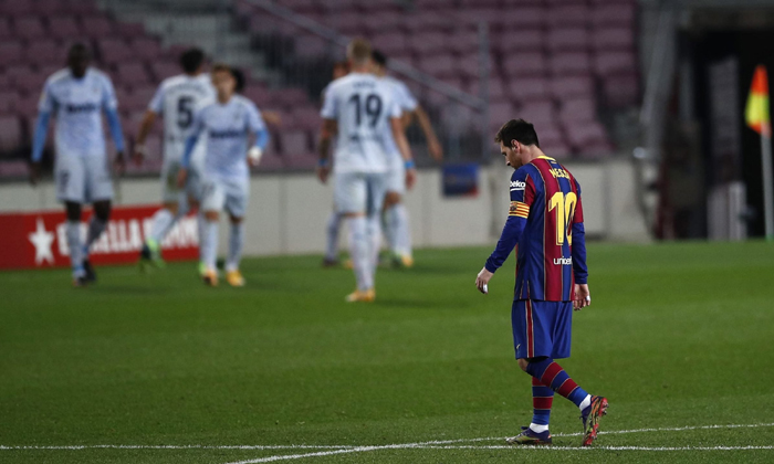 Valencia vs Sevilla (23h30 22/12): Mestalla kh&oacute; hoan ca