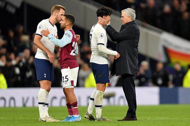 Tottenham tan n&aacute;t h&agrave;ng c&ocirc;ng trước thềm đại chiến RB Leipzig