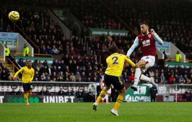 Kết quả Burnley 0-0 Arsenal: Chia điểm nhạt nh&ograve;a