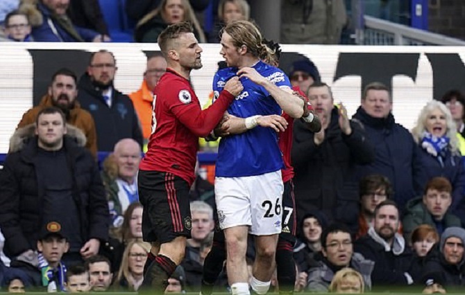 Kết quả Everton 1-1 Manchester United: Căng thẳng đến gi&acirc;y cuối c&ugrave;ng
