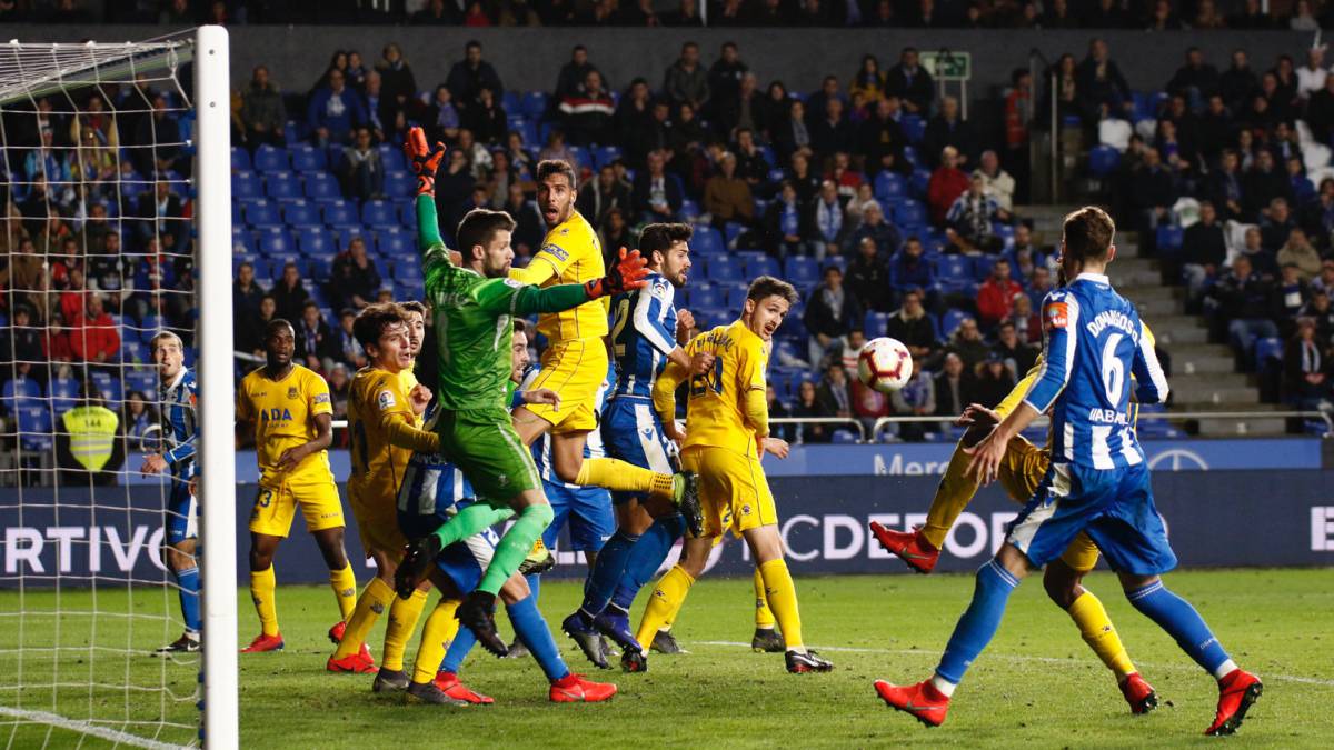 Nhận định Alcorcon vs Deportivo La Coruna, 18h00 ng&agrave;y 9/2: Kh&aacute;ch &eacute;p chủ