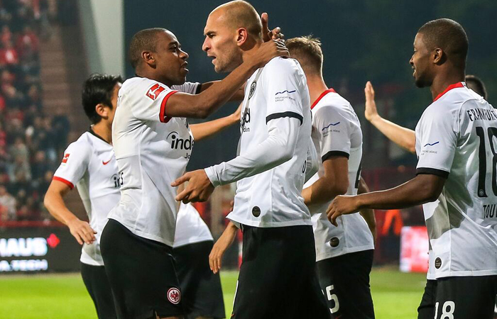 Eintracht Frankfurt vs Union Berlin (2h30 25/2): Bắt nạt &lsquo;l&iacute;nh mới&rsquo;?